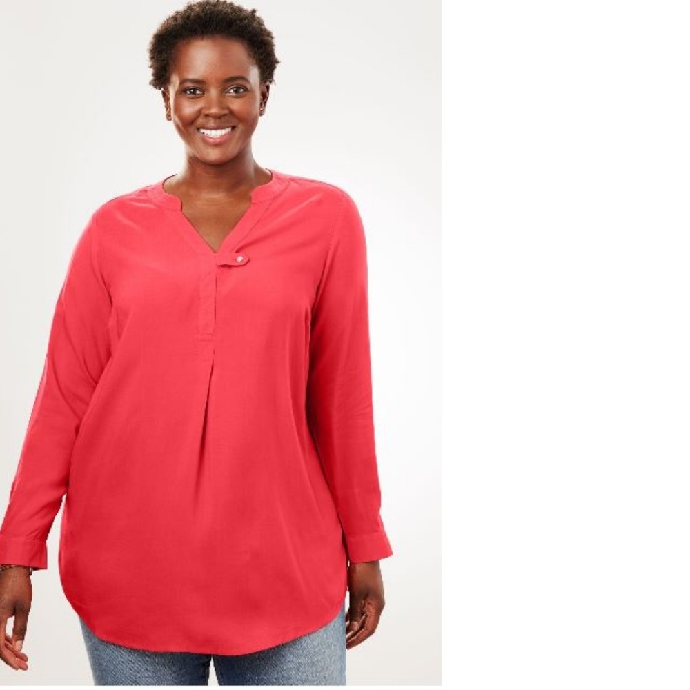 NWT 18/20 Red tabbed tunic long sleeve